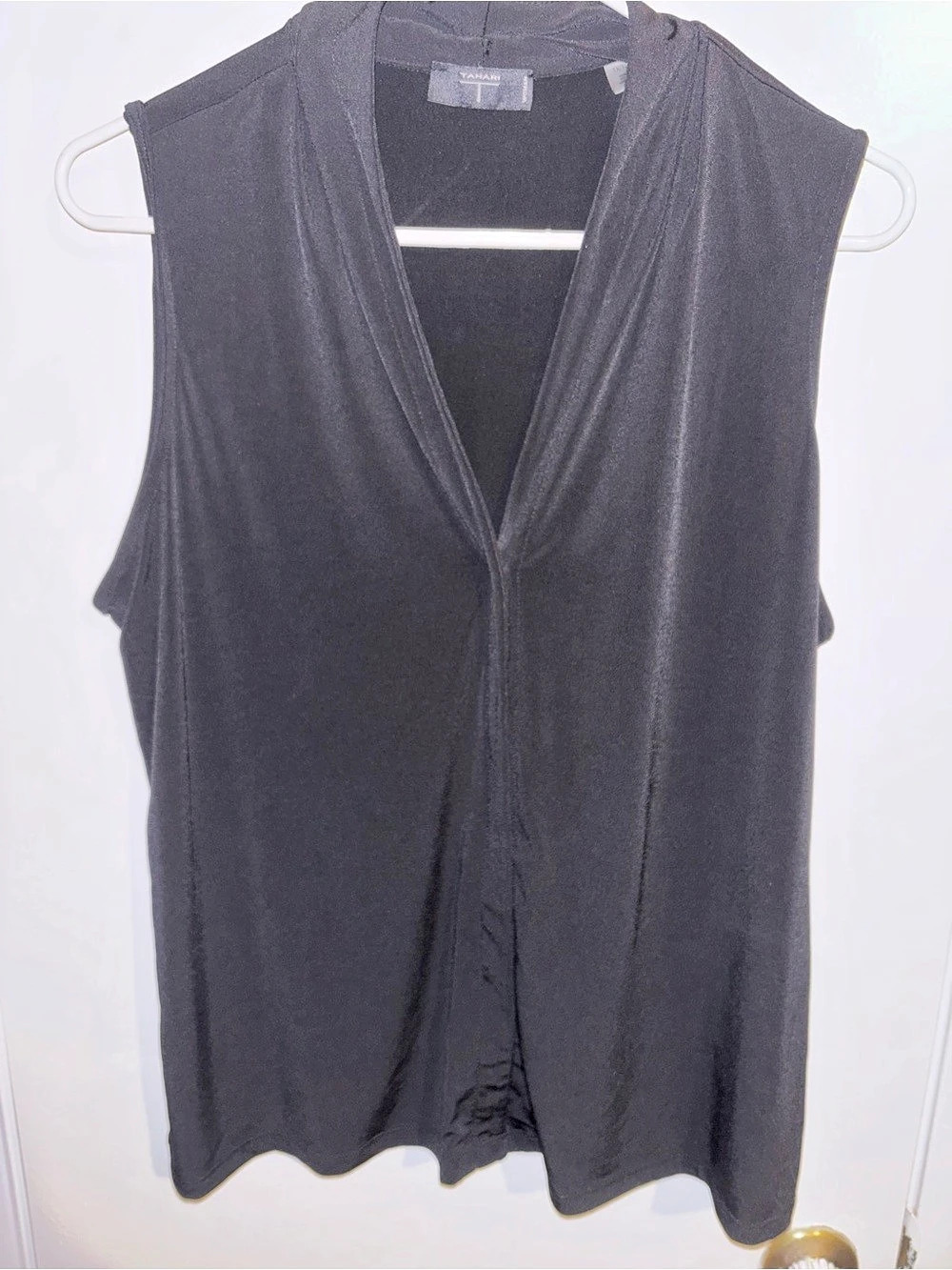 Tahari Black Sleeveless Tunic Size Medium